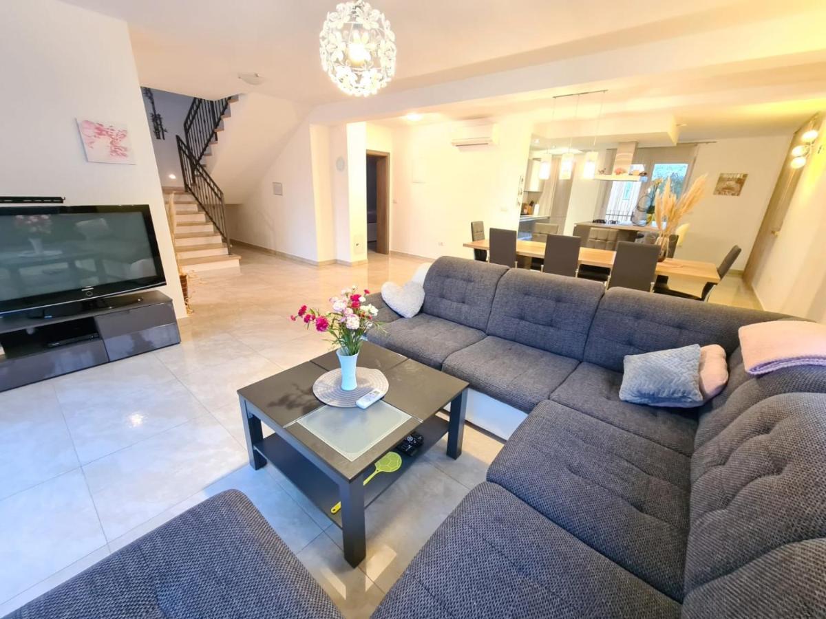 Villa Nemo Пореч Екстериор снимка