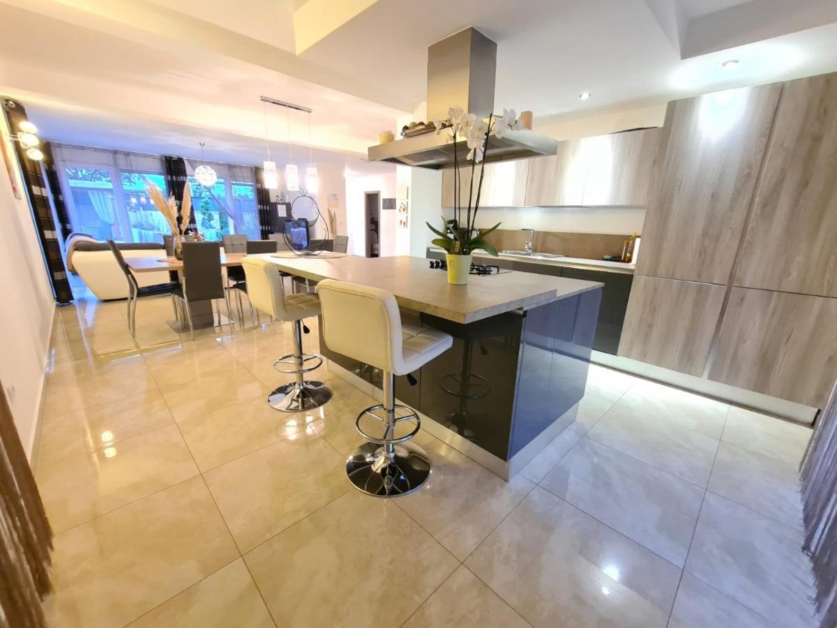 Villa Nemo Пореч Екстериор снимка